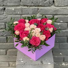 Цветочная композиция из Розы в коробке в Новомеловатке