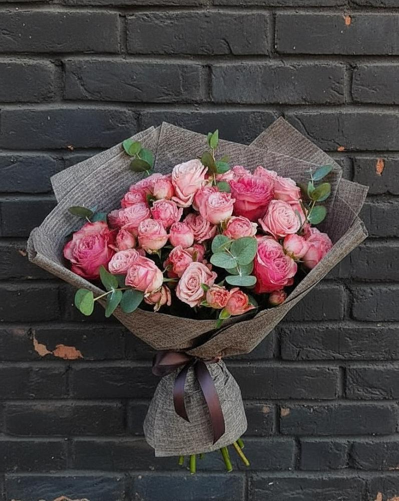 Букет цветов из: Розы в Новомеловатке