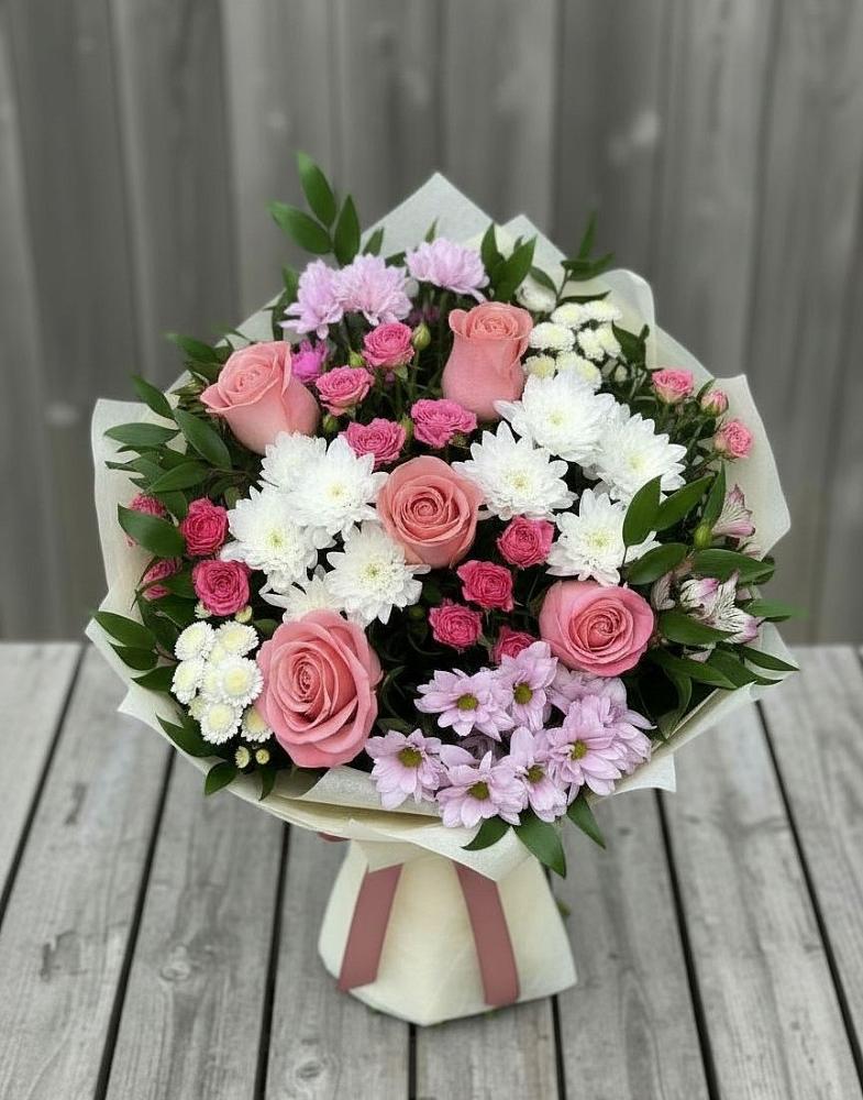 Букет цветов из: Альстромерии, Гвоздики, Розы и Хризантемы в Новомеловатке