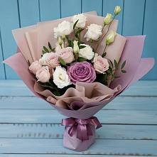 Букет цветов из:  Розы и Лизиантусы в Новомеловатке