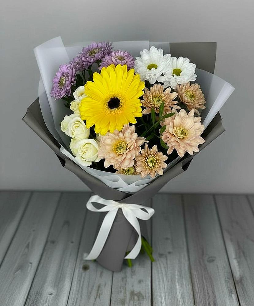 Букет цветов из: Розы, Герберы и Хризантемы в Новомеловатке