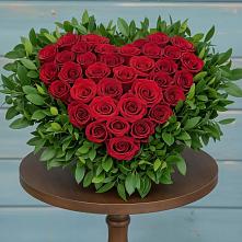 Цветочная композиция из Розы в виде сердца #REPLACE_PRED# Новомеловатке