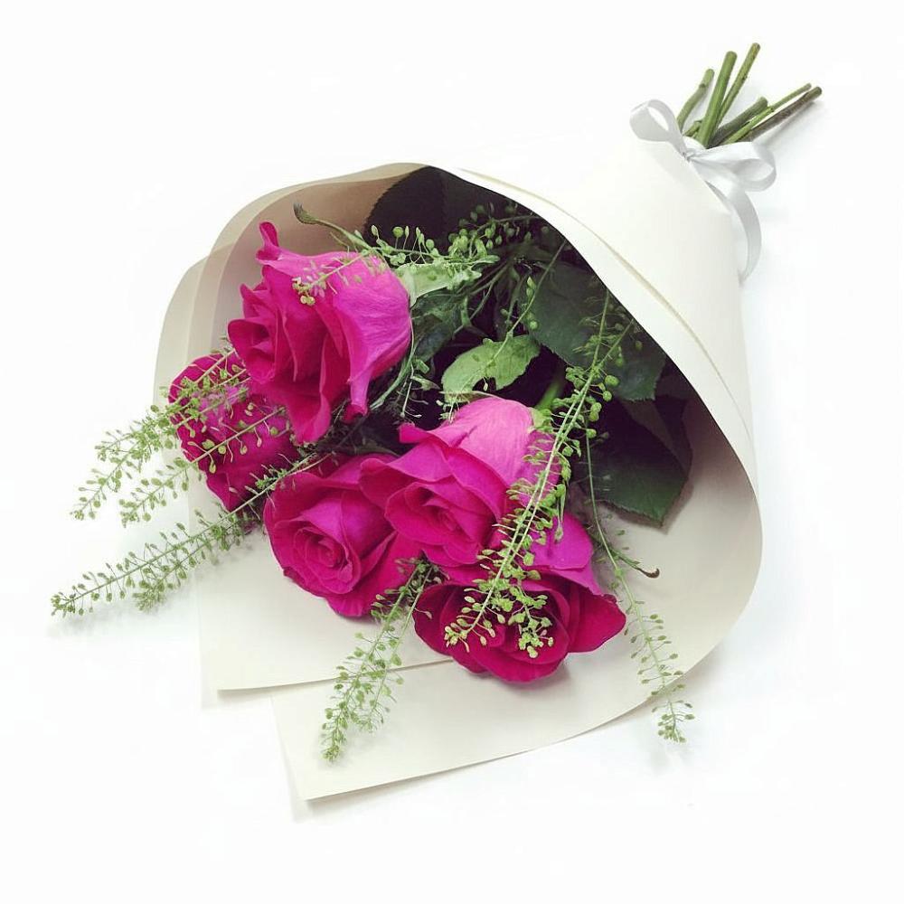 Букет цветов из: Розы в Новомеловатке