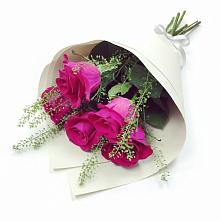 Букет цветов из:  Розы в Новомеловатке