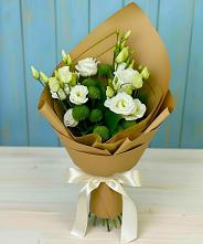 Букет цветов из:  Хризантемы и Лизиантусы #REPLACE_PRED# Новомеловатке