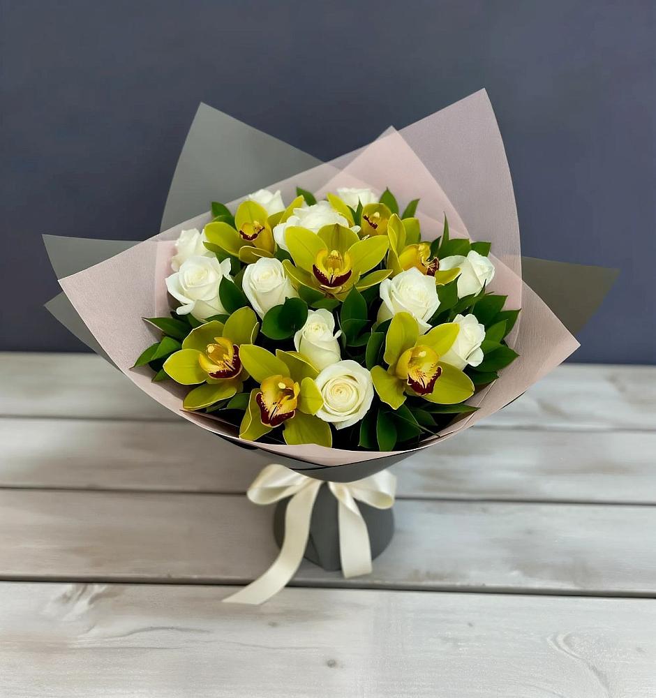 Букет цветов из: Орхидеи и Розы в Новомеловатке