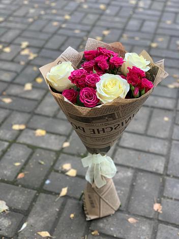 Букет цветов из: Розы в Новомеловатке