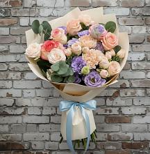 Букет цветов из:  Розы, Лизиантусы и Гвоздики #REPLACE_PRED# Новомеловатке