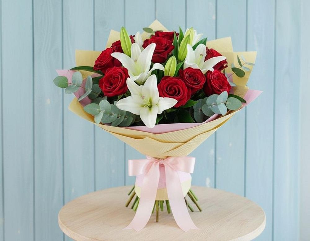 Букет цветов из: Лилии и Розы в Новомеловатке